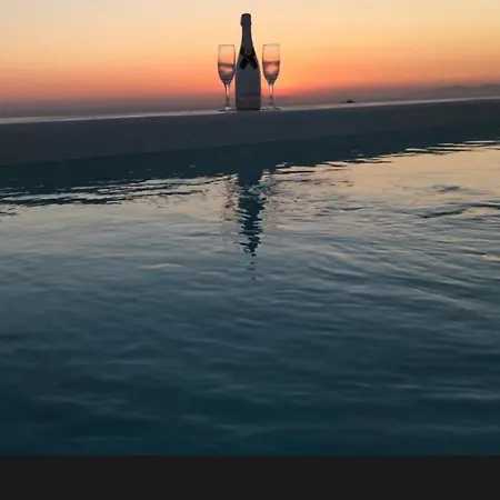 Avra Apartments Sunset Oia *
